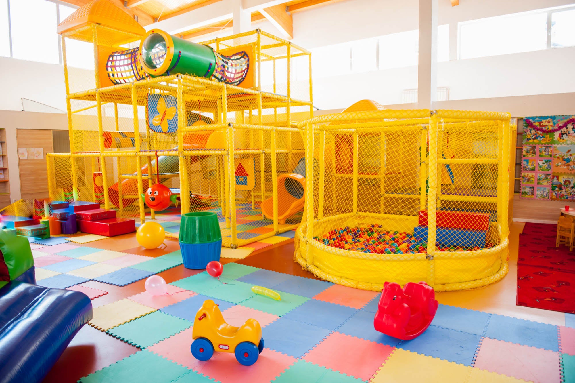 Health and safety templates for soft play centres and play gyms.